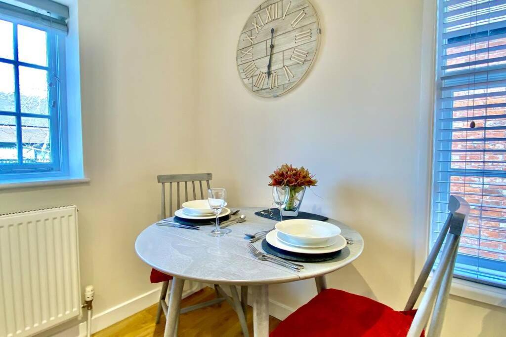 Tilly'S A Perfect Apartment In The Market Town Of Ledbury Exterior photo